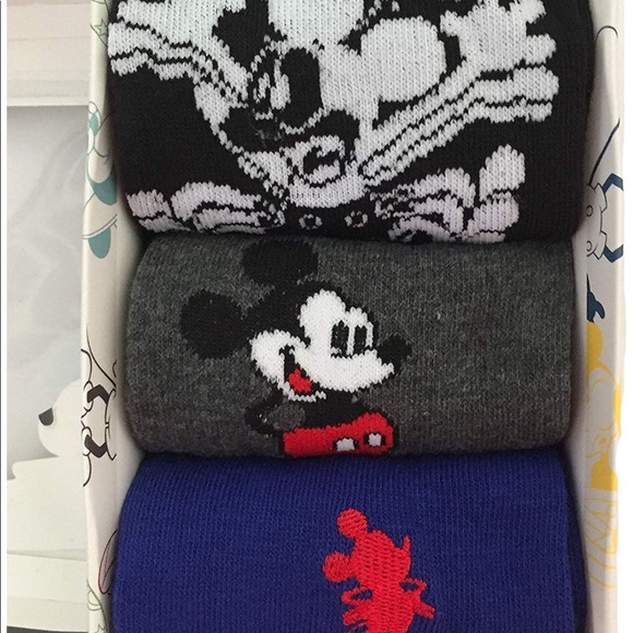 Adult Disney 90th True Original Mickey Crew Socks - Picture 3 of 3